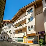 Apartment Town House 2 *